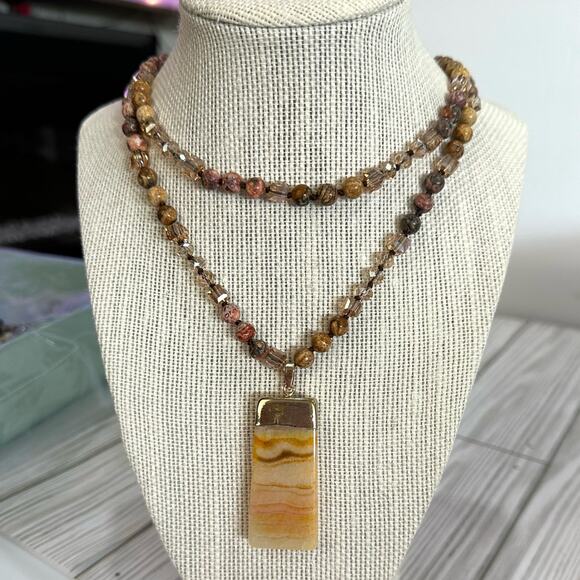 Handmade beaded Jasper crystal beaded necklaced with agate pendant - Picture 1 of 5